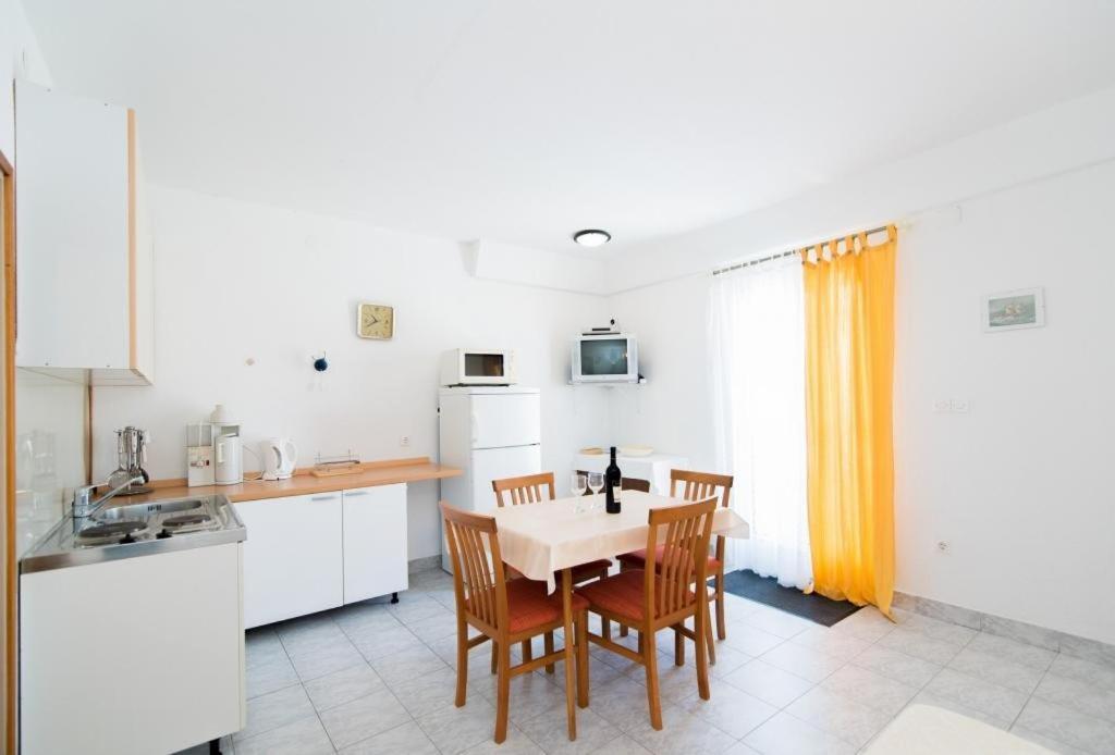 Apartments Veve بوستيرا الغرفة الصورة